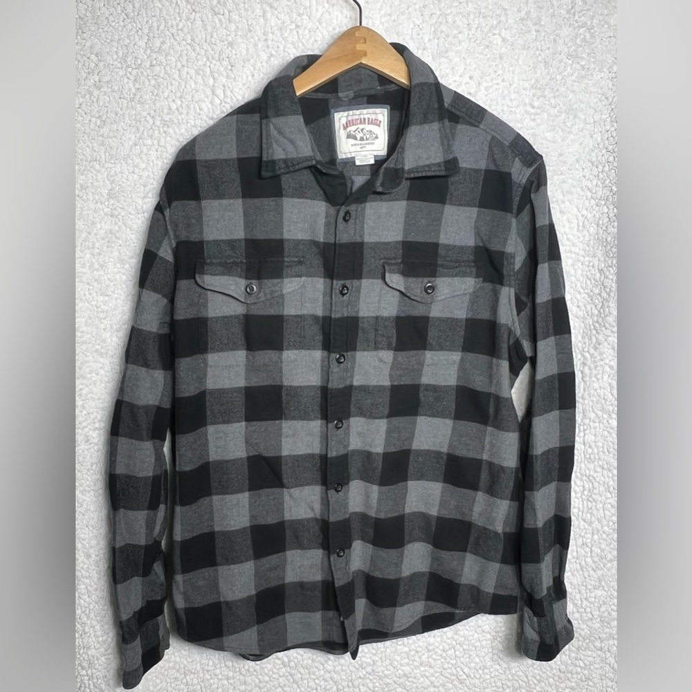 American Eagle Black and Grey Button Down Flannel Long Sleeve Shirt Men’s‎ Large